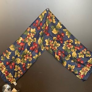 Echo by New York women’s scarf